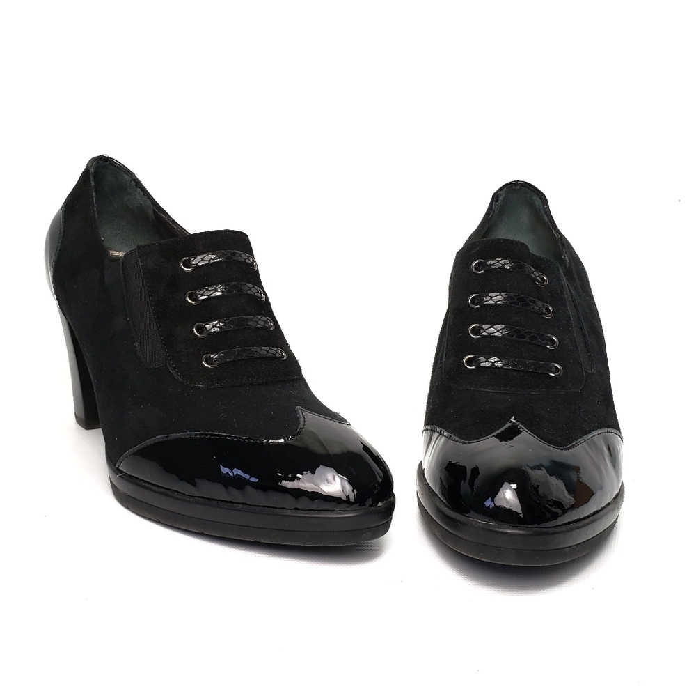 Confort Heeled Oxford Style Career